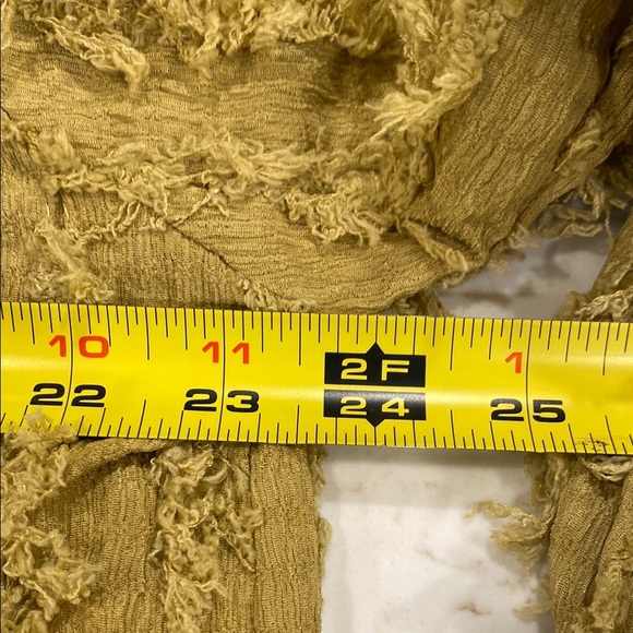 Easel Yellow Green 3/4 Sleeve Tunic - Picture 8 of 9